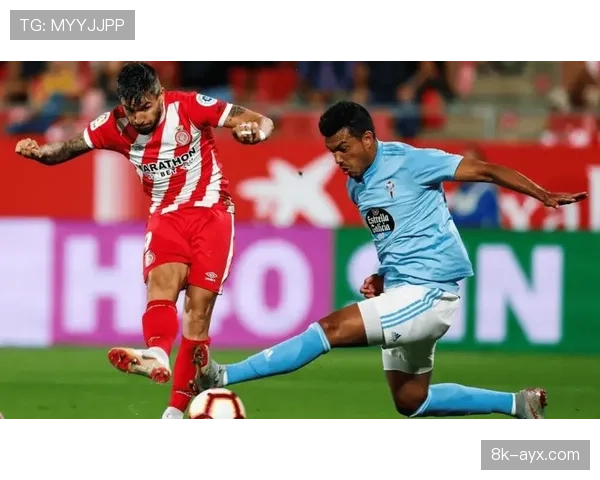 数据看板显示：本场比赛，塞尔塔是西甲本赛季首支放弃所有高球传中的球队